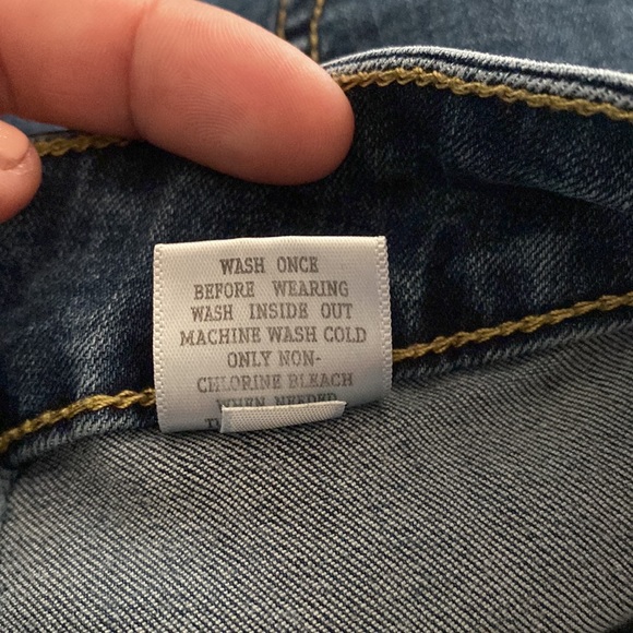 Button down denim mini Size Large - Picture 8 of 8